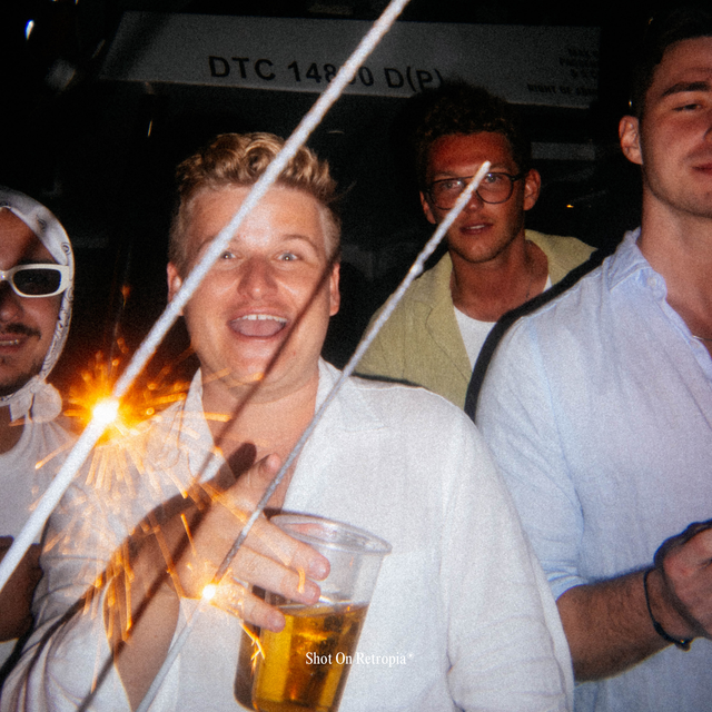 Retropia® Dual Flash Bundle