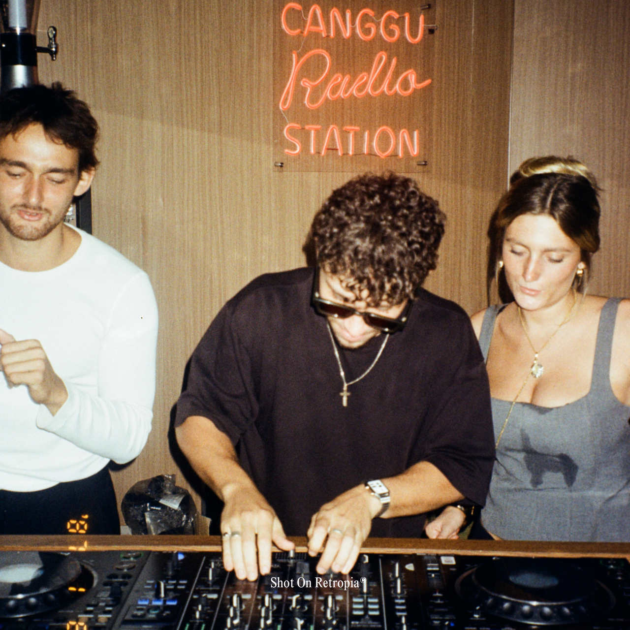 Retropia® Retro Flash Studio